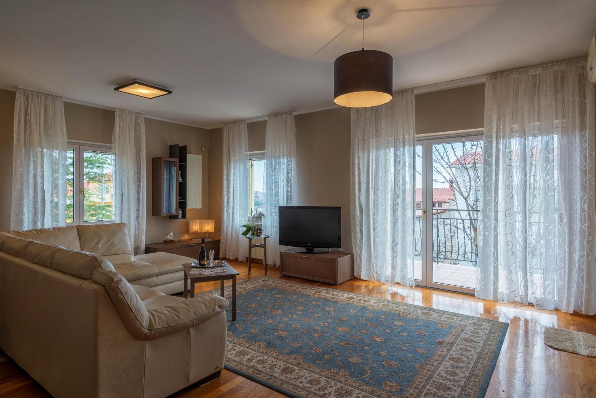 Apartment Majoran Pula Buitenkant foto